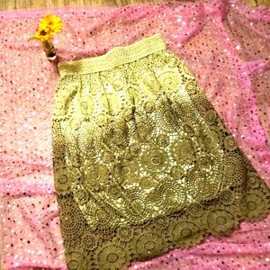 👗3/25$ 👗Pretty Ombre Crochet Skirt🍃